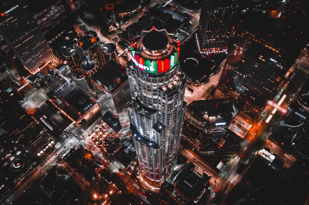 Negocios internacionales conectando México y Estados Unidos en el sector empresarial