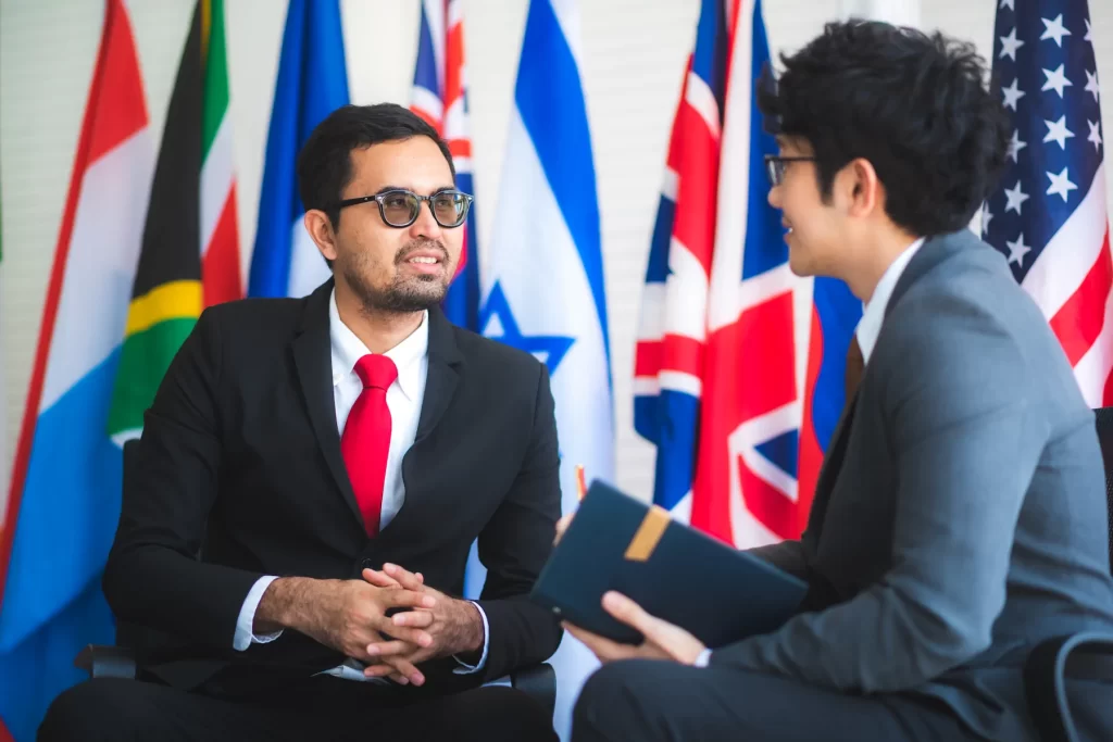 Asesoría legal migratoria entre abogados en contexto internacional