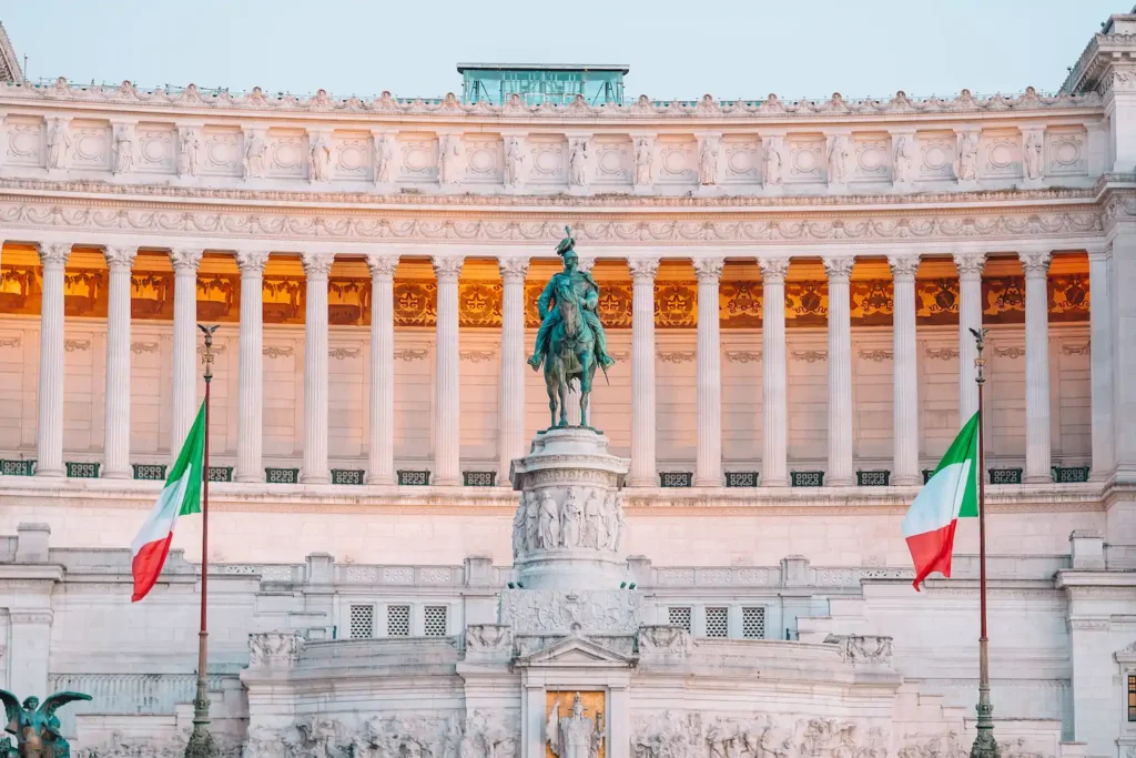 Fachada del Palacio de Bellas Artes en Ciudad de México, sede de trámites oficiales